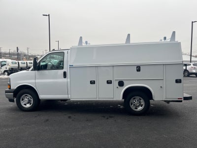 2025 Chevrolet Express Cutaway 3500 1WT