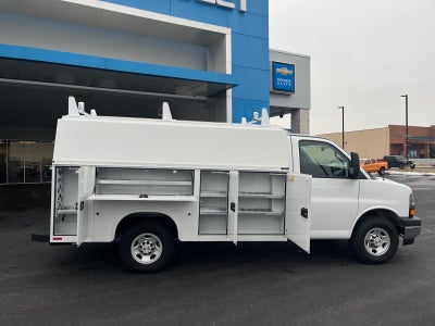 2025 Chevrolet Express Cutaway 3500 1WT