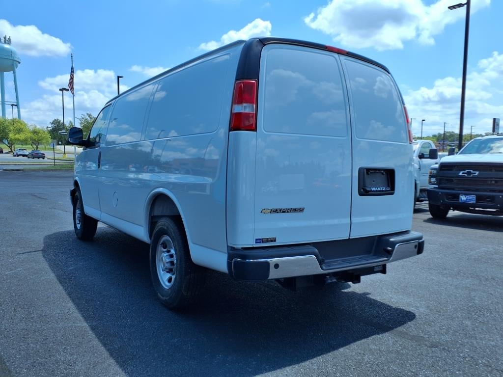 2025 Chevrolet Express Cargo 2500 WT