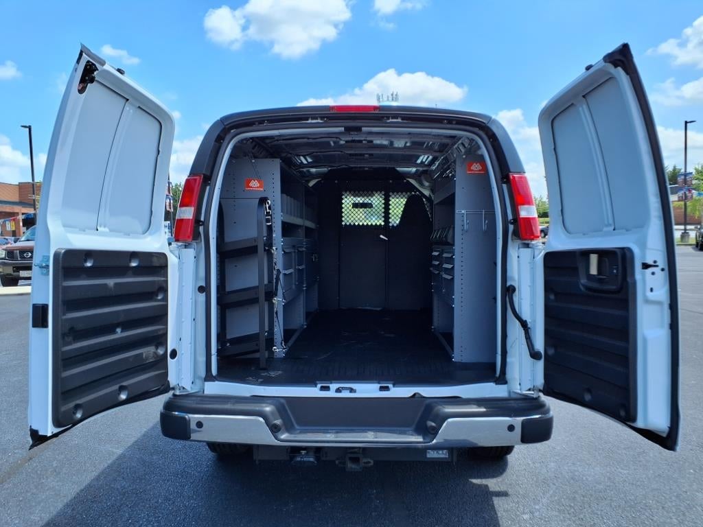 2025 Chevrolet Express Cargo 2500 WT