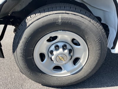 2025 Chevrolet Express Cargo WT