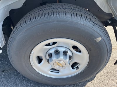 2025 Chevrolet Express Cargo WT