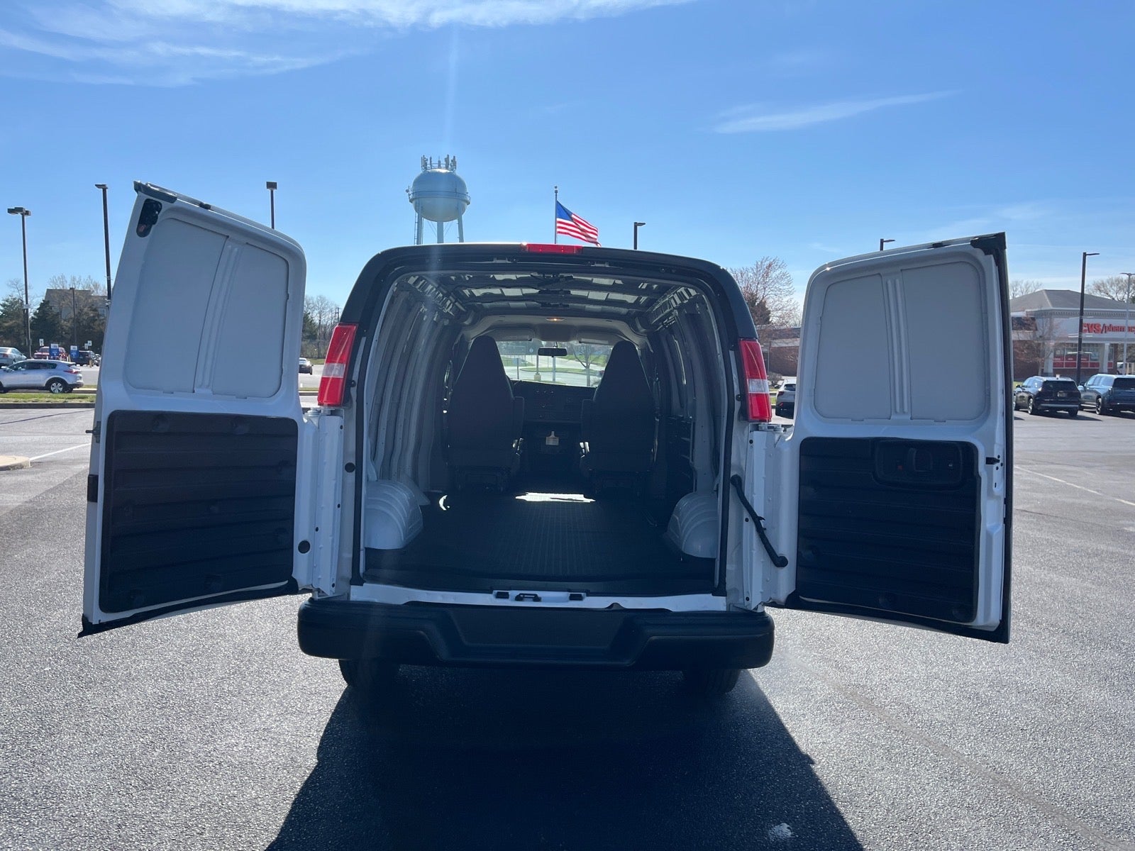 2025 Chevrolet Express Cargo WT