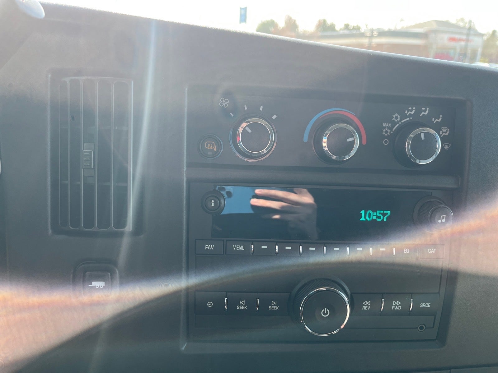 2025 Chevrolet Express Cargo WT