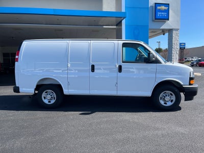 2025 Chevrolet Express Cargo WT