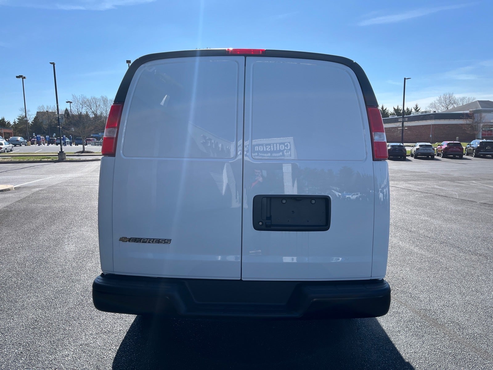 2025 Chevrolet Express Cargo WT