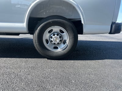 2025 Chevrolet Express Cargo WT