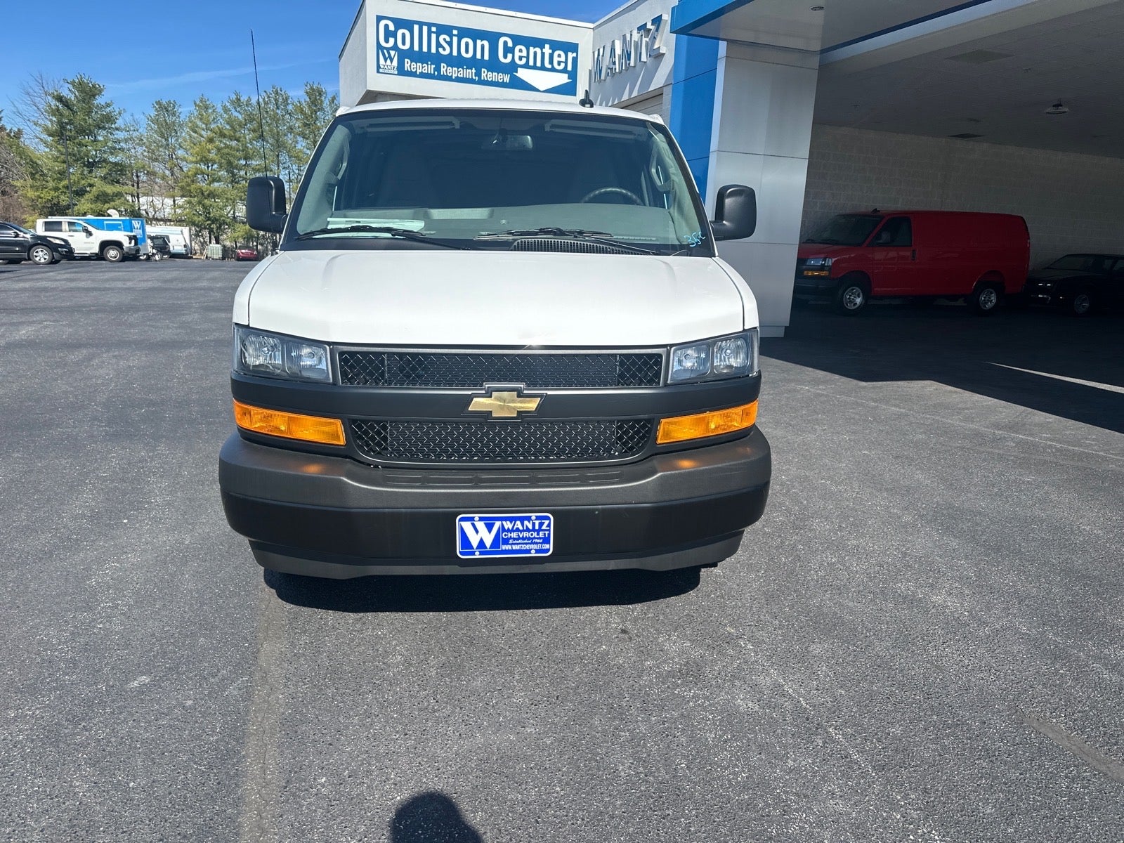 2025 Chevrolet Express Cargo WT