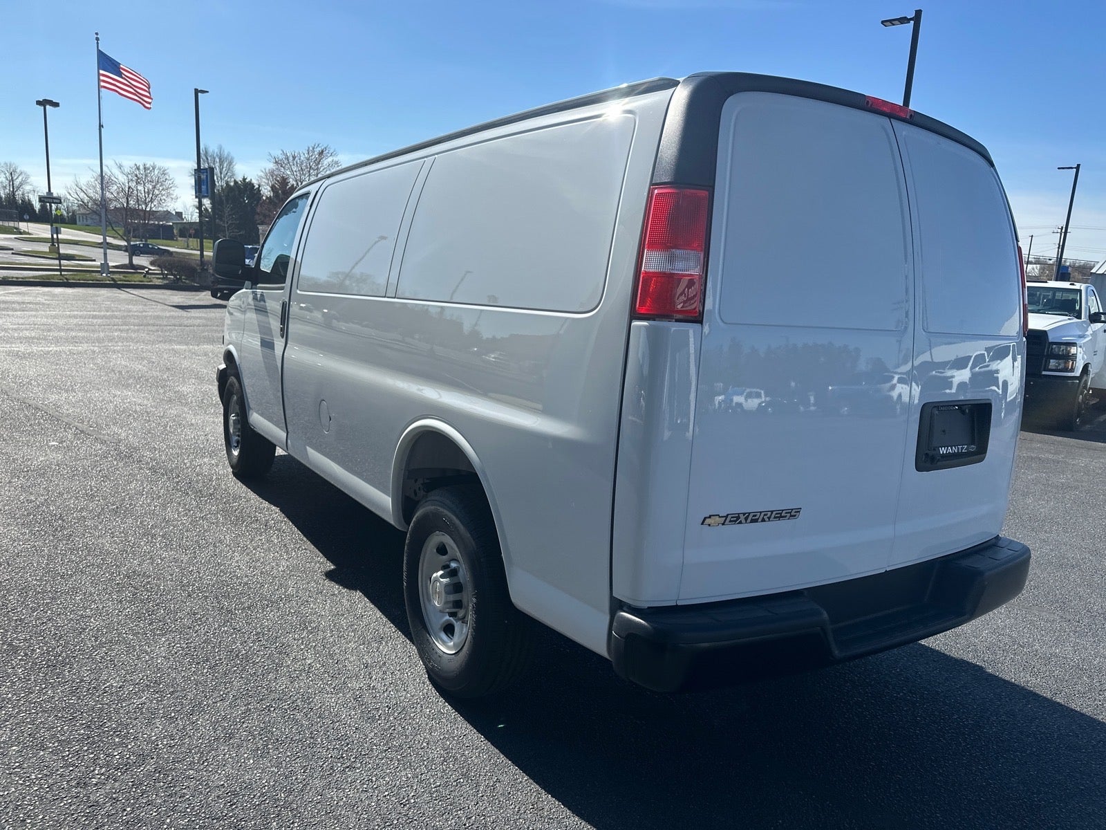 2025 Chevrolet Express Cargo WT