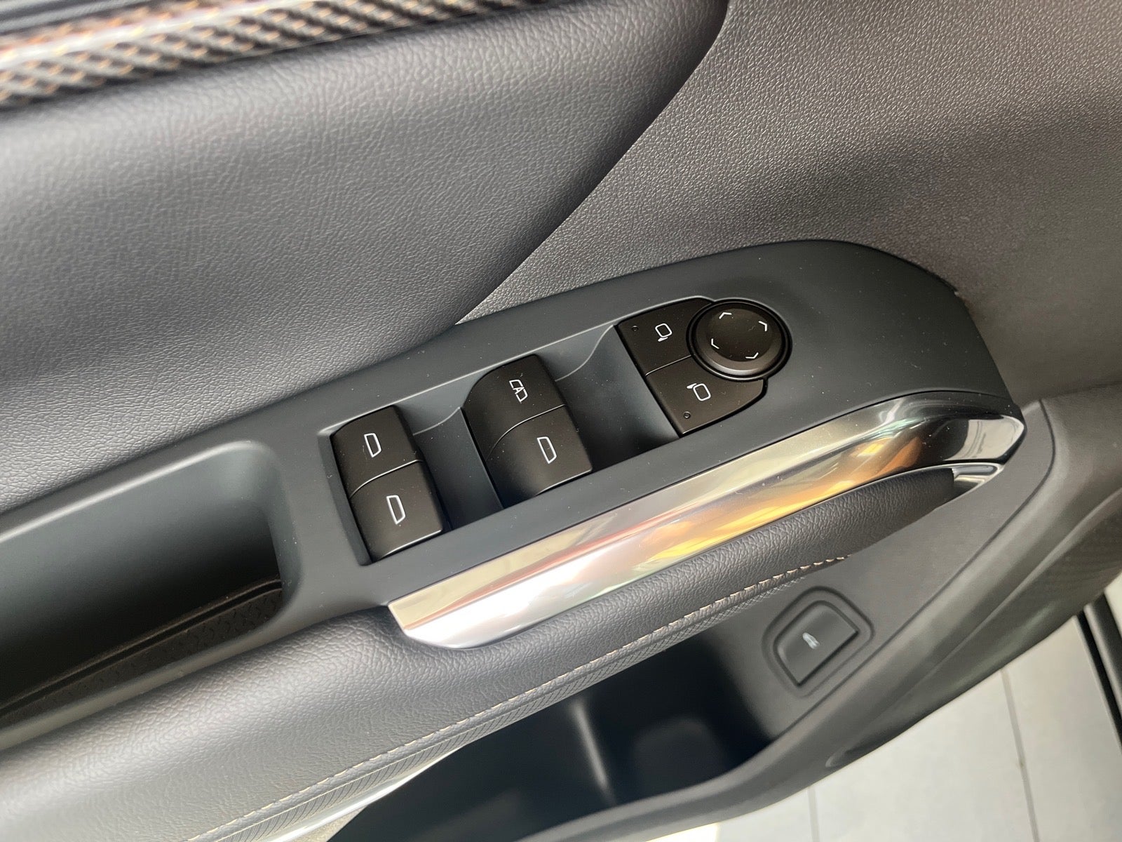 2027 Chevrolet Traverse Z71 - Photo 24