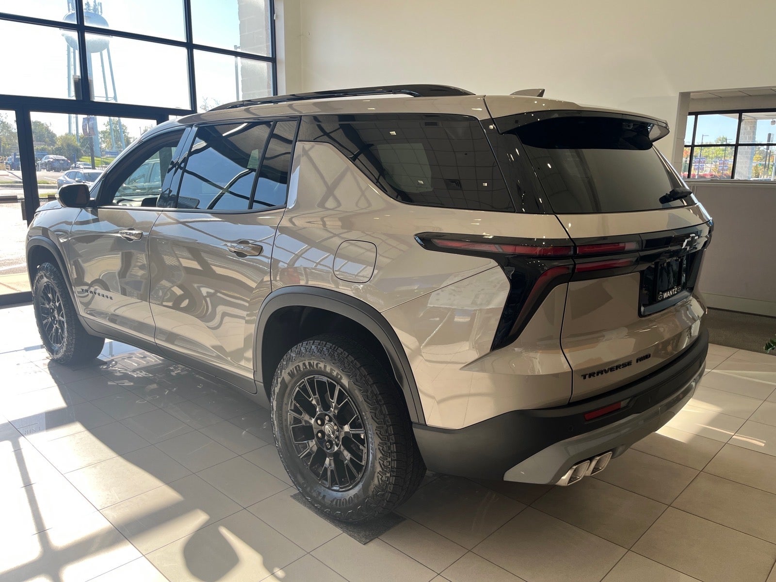 2027 Chevrolet Traverse Z71 - Photo 6