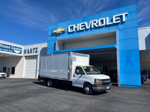 2024 Chevrolet Express Cutaway 3500 1WT