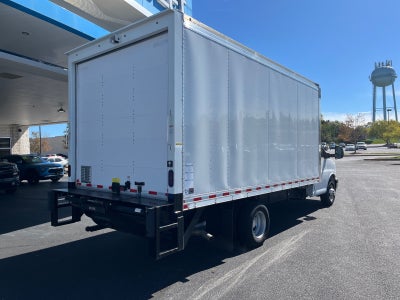 2024 Chevrolet Express Cutaway 3500 1WT