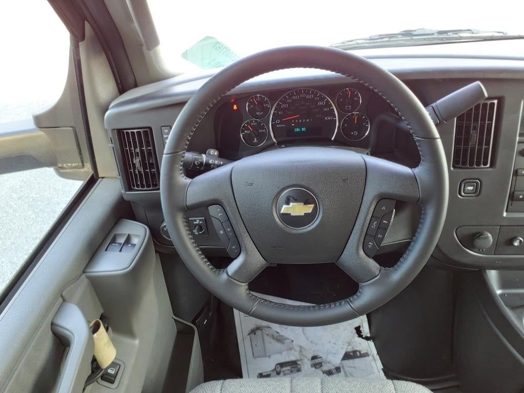 2023 Chevrolet Express Cutaway 3500 Work Van