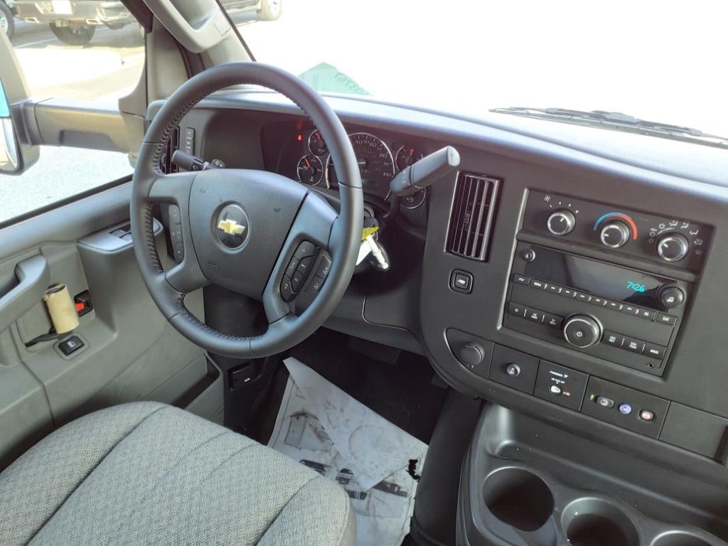 2023 Chevrolet Express Cutaway 3500 Work Van