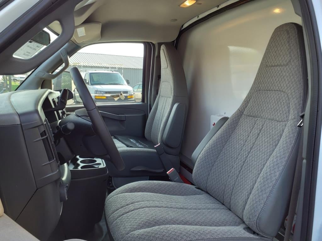 2023 Chevrolet Express Cutaway 3500 Work Van