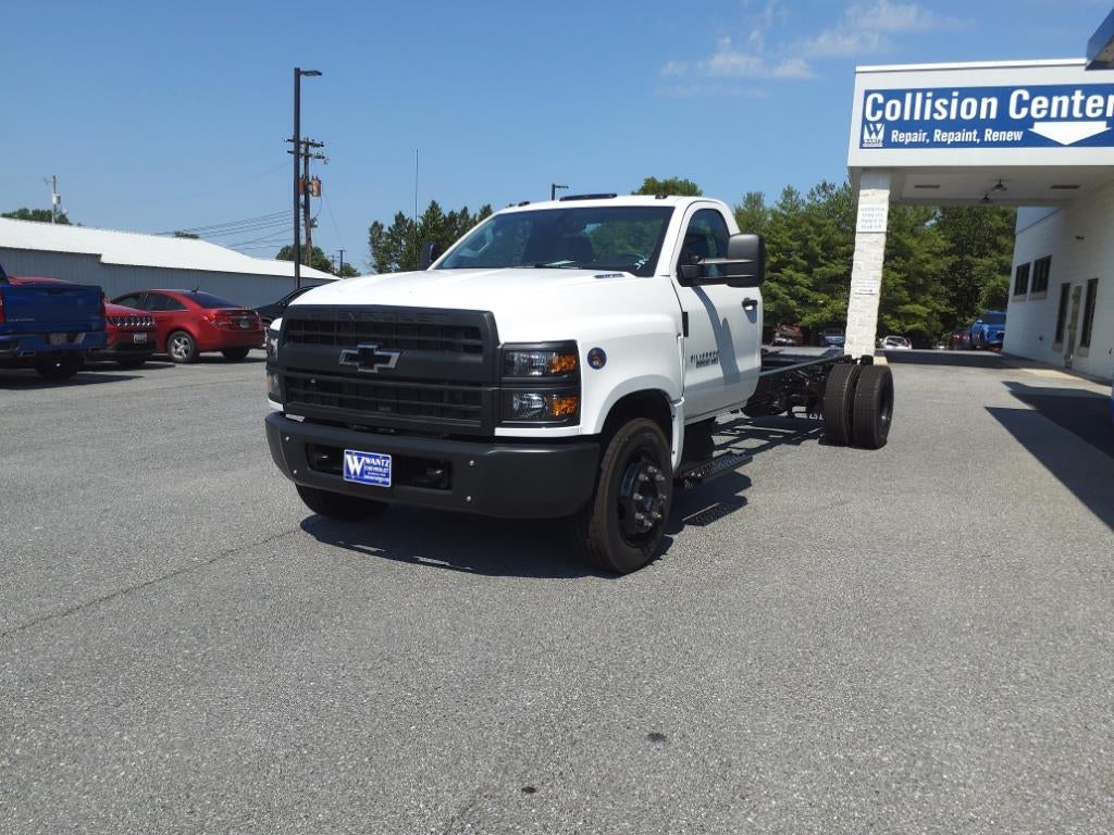 2023 Chevrolet Silverado 5500 HD Work Truck